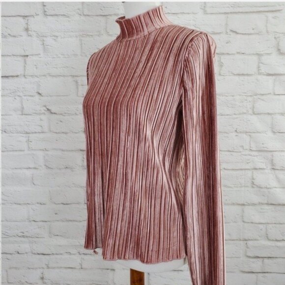 J.O.A. Velvet Sweater - Picture 4 of 9